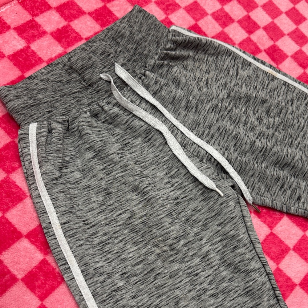 Rue21 Gray Sweatpants with White Accents - Picture 3 of 5